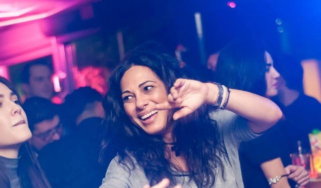 Χορός στο Cozy Club